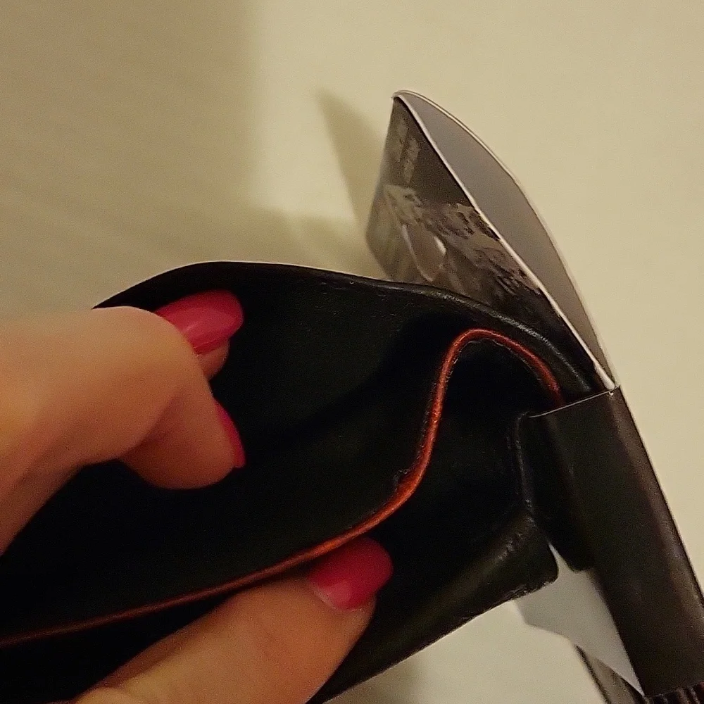NWT: Swiss Brand Classic Leather Bifold Wallet